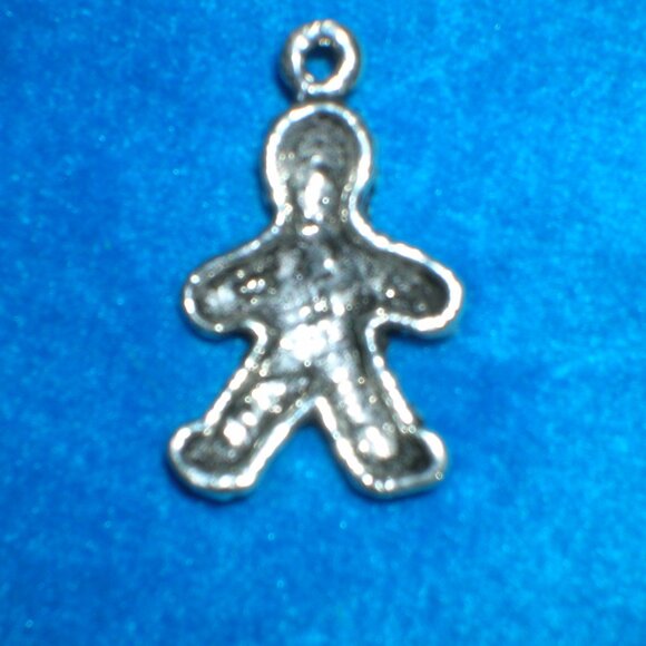 Sterling silver Gingerbread man charm - Picture 3 of 4